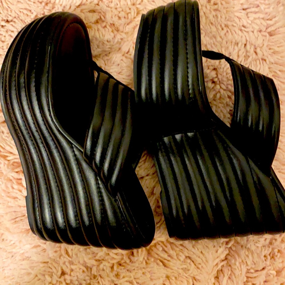 Black platform wedge sandals 6.5